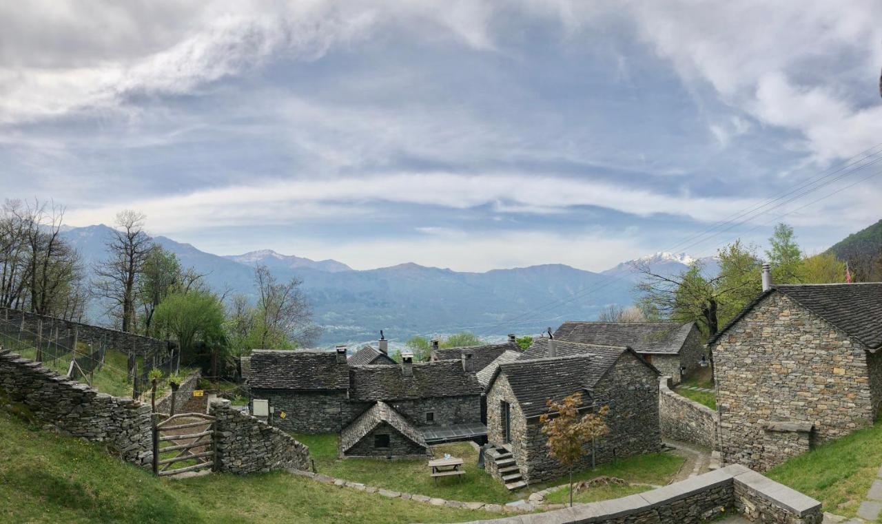 Birdbox Curzútt Otel Monte Carasso Dış mekan fotoğraf